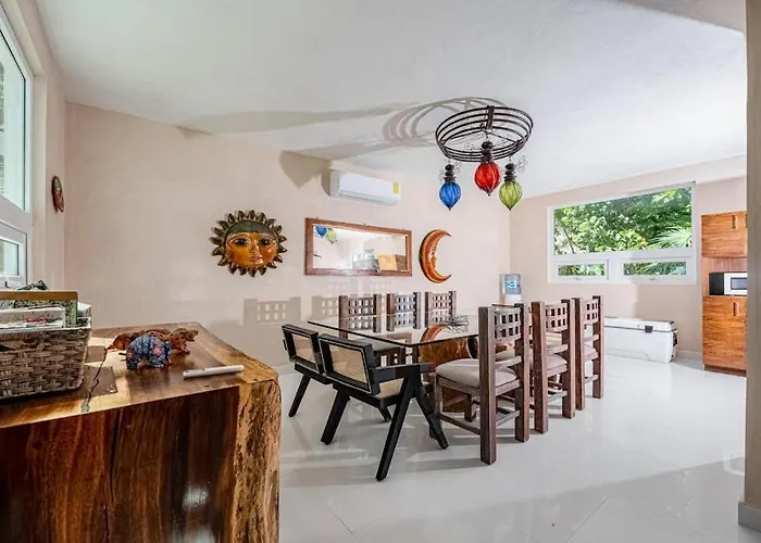 Hébergement de vacances Oceanfront With Access Pool Balconies & Waterfront Hammocks - Sol *