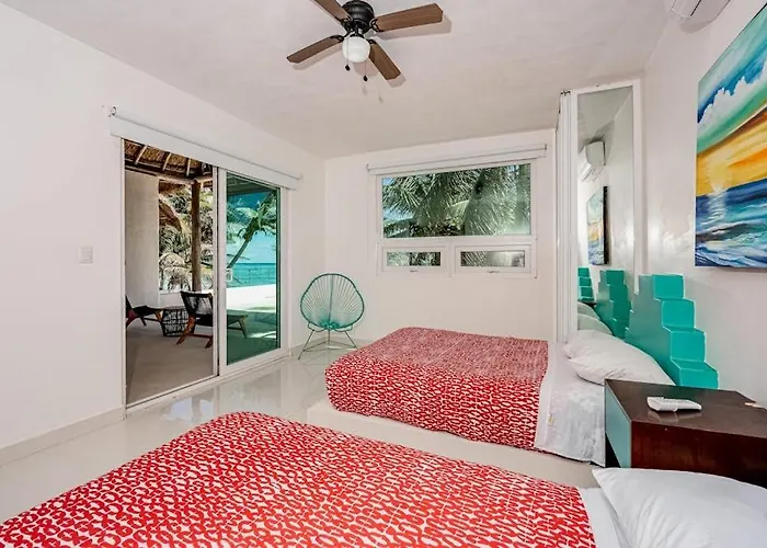 Hébergement de vacances Oceanfront With Access Pool Balconies & Waterfront Hammocks - Sol