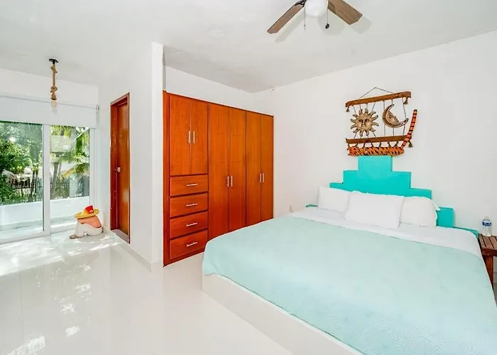 Hébergement de vacances Oceanfront With Access Pool Balconies & Waterfront Hammocks - Sol