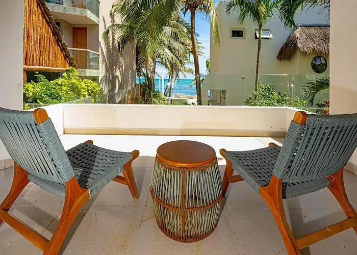 Hébergement de vacances Oceanfront With Access Pool Balconies & Waterfront Hammocks - Sol